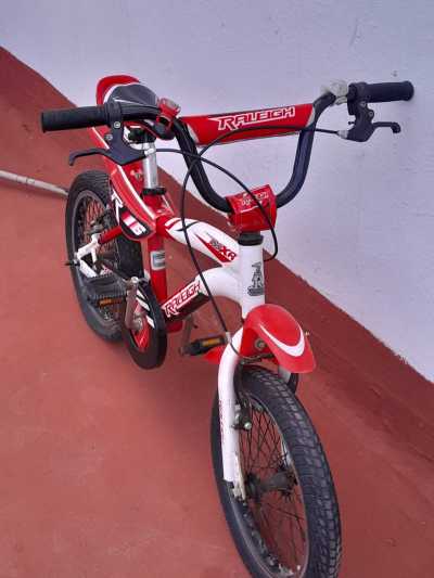 Foto 2 de Bicicleta bmx freestyle infantil Raleigh MXR R16 color blanco/rojo